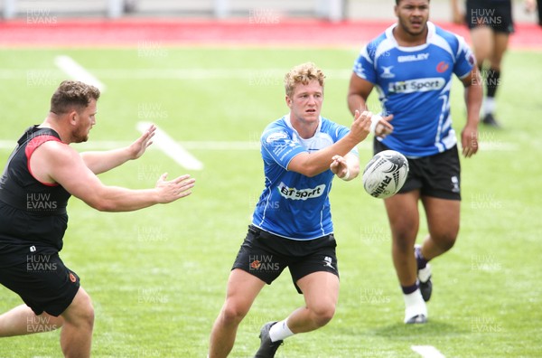 130717 - Dragons Training session, Ystrad Mynach - Dragons Angus O'Brien during training session