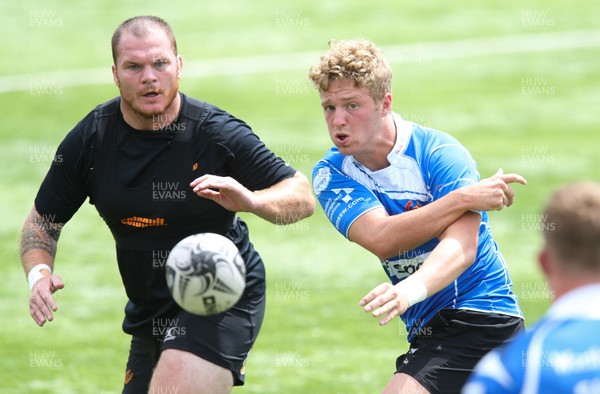 130717 - Dragons Training session, Ystrad Mynach - Dragons Angus O'Brien during training session