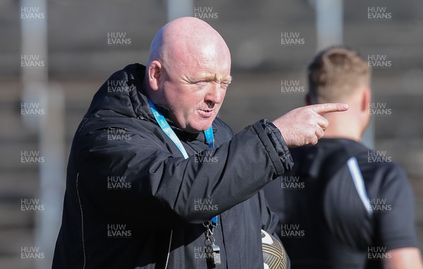 200218 - Dragons Public Training Session, Ebbw Vale - Dragons Coach Bernard Jackman during an open training session at Eugene Cross Park, Ebbw Vale, ahead of their Guinness PRO14 match against Edinburgh which will take place at the ground