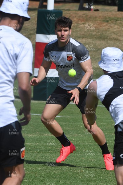 240322 - Dragons Rugby Training at Pretoria Boys High School - Gonzalo Bertranou during a Dragons training session in South Africa