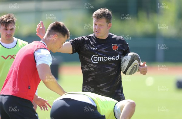 240821 - Dragons Training session - Luke Narraway, forwards coach, during training session