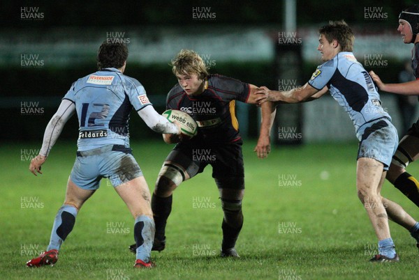 04.11.09 Gwent Dragons U18s v Blues U18s, Regional Age Grade Championship -  Dragons Jamie Sollis charges forward 