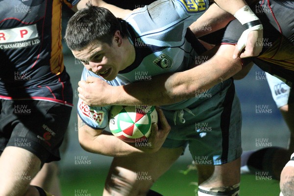 04.11.09 Gwent Dragons U18s v Blues U18s, Regional Age Grade Championship -  Blues Sam Campbell powers through to score try 