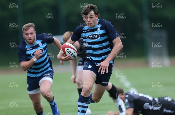 200621 - Dragons U18 v Cardiff Blues U18 - Louie Hennessy-Booth of Cardiff Blues races in to score try