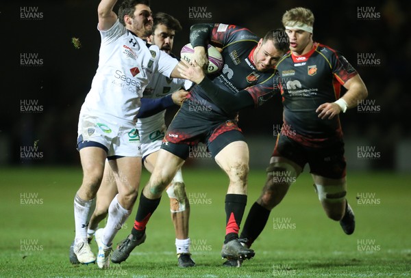 180119 -  Dragons v ASM Clermont Auvergne, European Challenge Cup - Adam Warren of Dragons charges forward