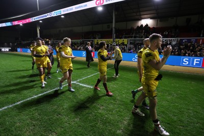 280226 - Dragons RFC v Benetton Rugby - United Rugby Championship - Dragons thank the fans at full time
