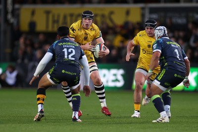 280226 - Dragons RFC v Benetton Rugby - United Rugby Championship - Seb Davies of Dragons 