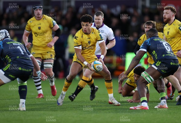 280226 - Dragons RFC v Benetton Rugby - United Rugby Championship - Rio Dyer of Dragons 