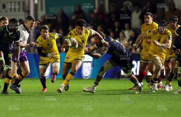 280226 - Dragons RFC v Benetton Rugby - United Rugby Championship - Rio Dyer of Dragons 