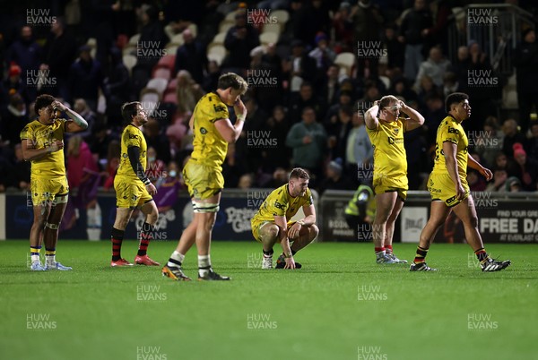 280226 - Dragons RFC v Benetton Rugby - United Rugby Championship - Dejected Dragons at full time