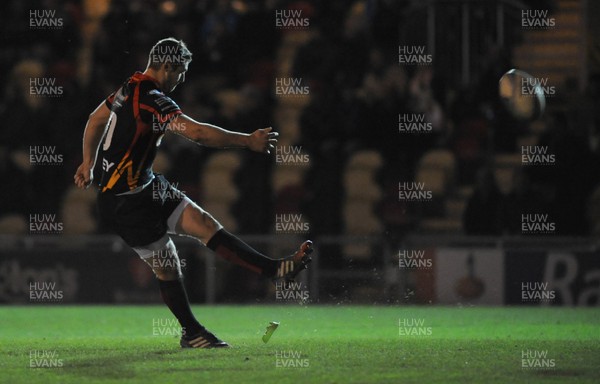 061213 - Newport Gwent Dragons v Union Bordeaux Begles - Amlin Challenge Cup -Jason Tovey of Newport Gwent Dragons kicks a conversion