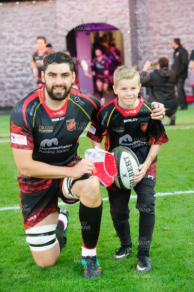 061018 - Dragons v Cardiff Blues - Guinness Pro 14 - Cory Hill with the mascot