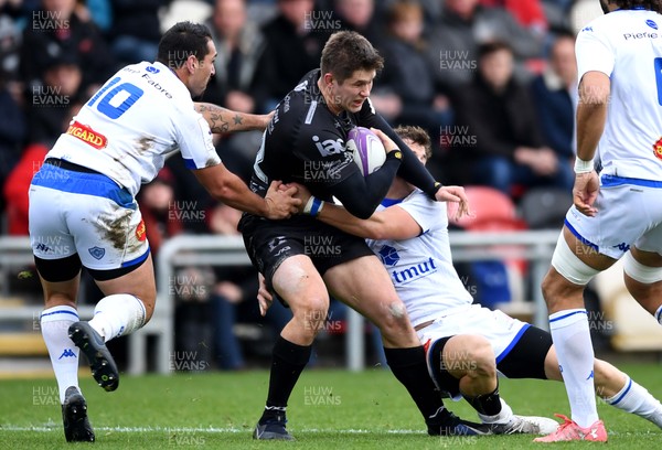 161119 - Dragons v Castres - European Rugby Challenge Cup - Tom Griffiths of Dragons