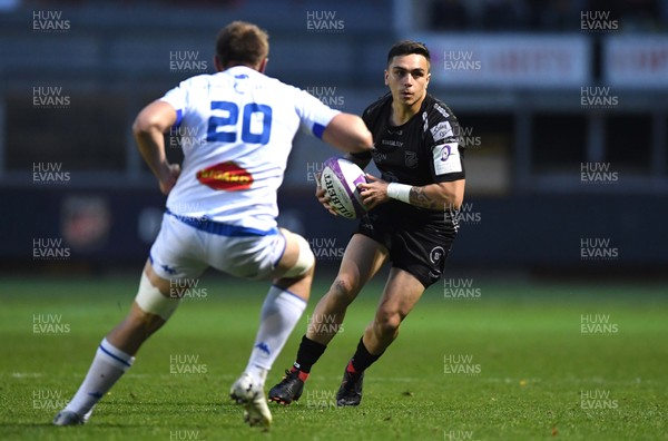 161119 - Dragons v Castres - European Rugby Challenge Cup - Jacob Botica of Dragons