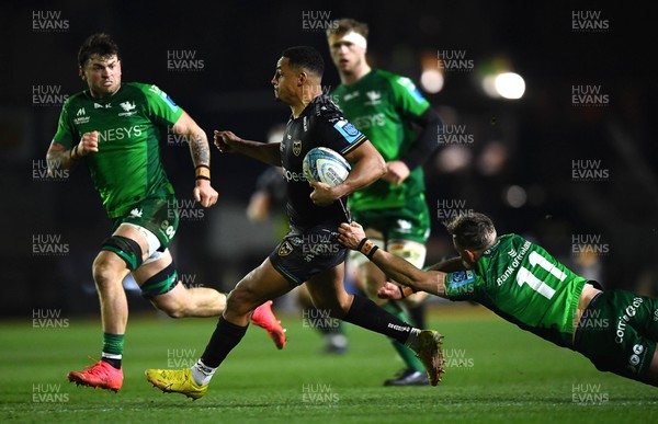 040323 - Dragons v Connacht - United Rugby Championship - Ashton Hewitt of Dragons is tackled by John Porch of Connacht