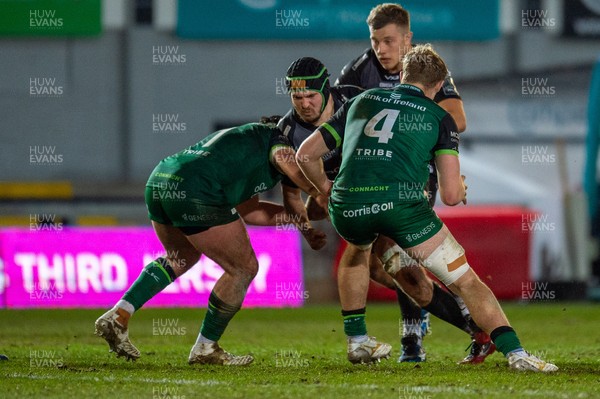 050221 - Dragons v Connacht - Guinness PRO14 - Joe Maksymiw  of Dragons is tackled by Denis Buckley of Connacht
