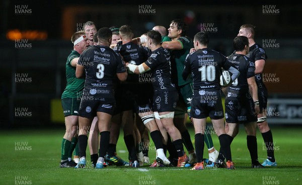 111019 - Dragons v Connacht - Guinness PRO14 - Tempers boil over during the game