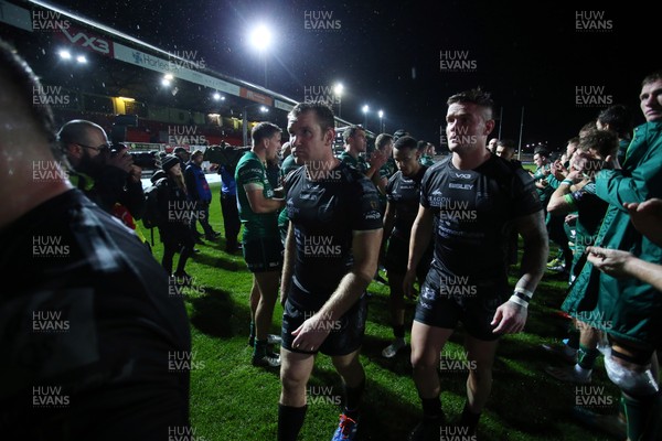 111019 - Dragons v Connacht - Guinness PRO14 - Adam Warren and Tavis Knoyle of Dragons at full time