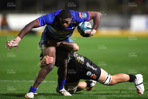 151021 - Dragons v DHL Stormers - United Rugby Championship - Warrick Gelant of Stormers is tackled by Joe Davies of Dragons