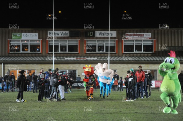 230218 - Dragons v Edinburgh - Guinness PRO14 -  Mascot race at half time