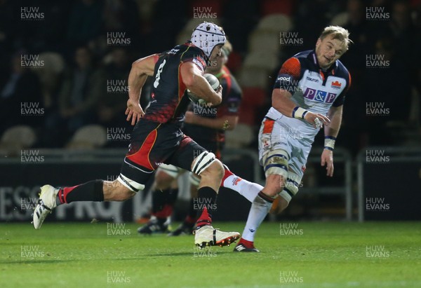 251118 - Dragons v Edinburgh Rugby, Guinness PRO14 - Ollie Griffiths of Dragons races away