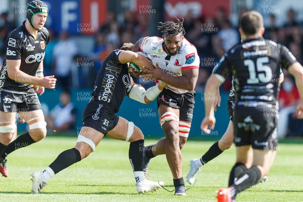 210522 - Dragons v Emirates Lions - United Rugby Championship - Vincent Tshituka of Emirates Lions on the charge