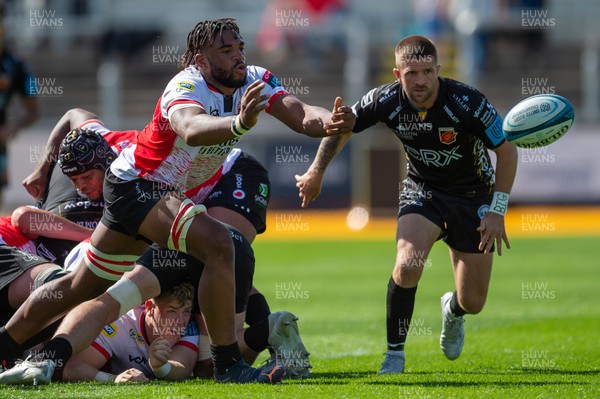 210522 - Dragons v Emirates Lions - United Rugby Championship - Vincent Tshituka of Emirates Lions