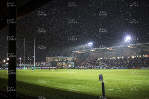081217 - Dragons v Enisei-STM - European Rugby Challenge Cup - The snow falls at Rodney Parade