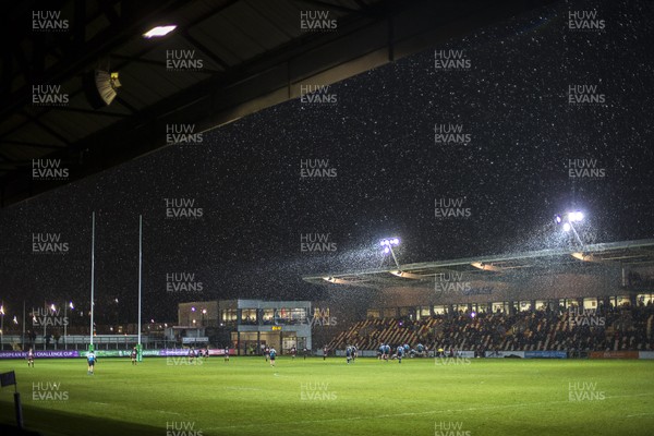 081217 - Dragons v Enisei-STM - European Rugby Challenge Cup - The snow falls at Rodney Parade