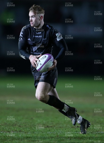 170120 - Dragons v Enisei-STM - European Rugby Challenge Cup - Carwyn Penny of Dragons