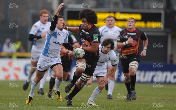 23.01.11 - Newport-Gwent Dragons v Glasgow - Heineken Cup - Toby Faletau of Newport-Gwent Dragons gets clear. 