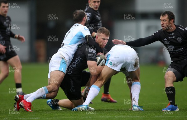 261019 - Dragons v Glasgow Warriors - Guinness PRO14 - Jack Dixon of Dragons is tackled by Nick Frisby of Glasgow
