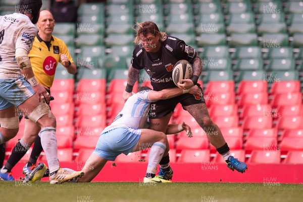 210321 - Dragons v Glasgow Warriors - Guinness PRO14 - Richard Hibbard of Dragons is tackled by Sean Kennedy of Glasgow Warriors