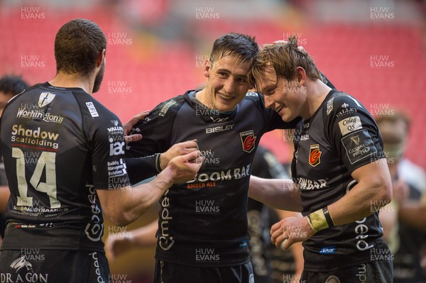 210321 - Dragons v Glasgow Warriors - Guinness PRO14 - Jonah Holmes of Dragons Sam Davies of Dragons and Nick Tompkins of Dragons celebrate at the final whistle