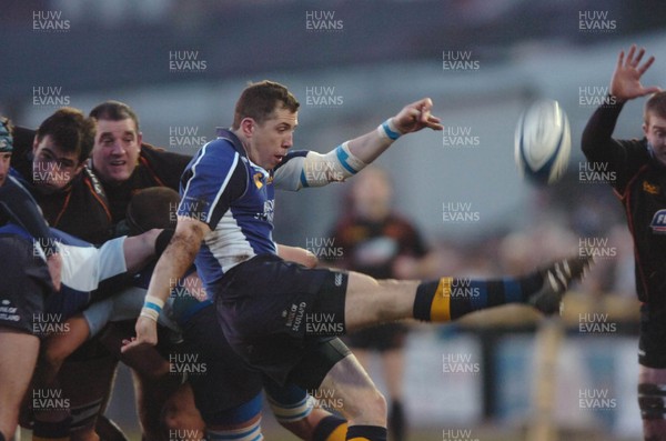 180206  Newport Gwent Dragons v Leinster  Guy  Easterby clears as Rhys Oakley attempts chargedown     