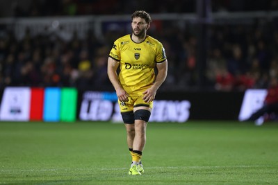 281125 - Dragons RFC v Leinster - United Rugby Championship - Thomas Young of Dragons 