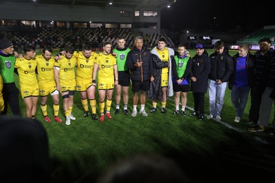 281125 - Dragons RFC v Leinster - United Rugby Championship - Dragons Head Coach Filo Tiatia speaks in the team huddle
