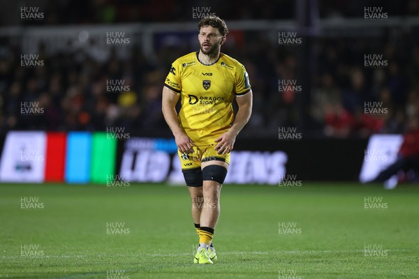 281125 - Dragons RFC v Leinster - United Rugby Championship - Thomas Young of Dragons 