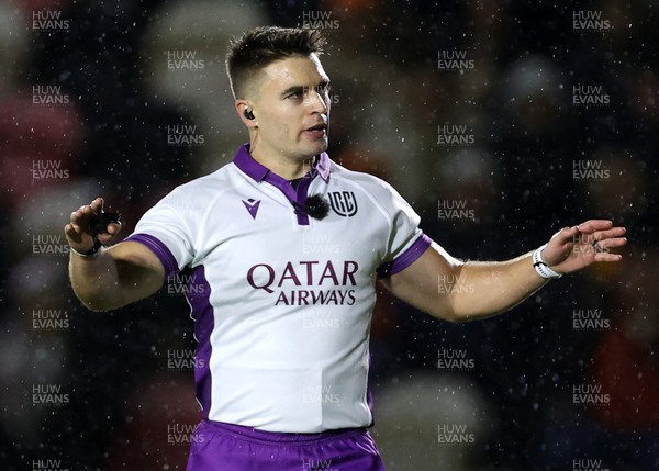 281125 - Dragons RFC v Leinster - United Rugby Championship - Referee Morne Ferreira