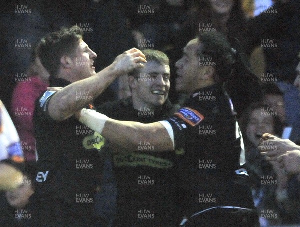 190413 - Newport Gwent Dragons v Munster - RaboDirect PRO12 -  Dragons try scorer Ross Wardle, left, celebrates