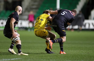 160126 - Dragons v Newcastle Red Bulls - European Rugby Challenge Cup - Jami Hodgson of Newcastle is given a yellow card for this tackle on Aneurin Owen of Dragons 