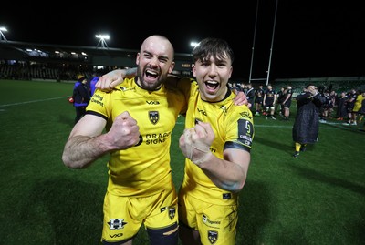 160126 - Dragons v Newcastle Red Bulls - European Rugby Challenge Cup - Cai Evans and Harri Ackerman of Dragons celebrate at full time