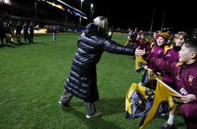 160126 - Dragons v Newcastle Red Bulls - European Rugby Challenge Cup - Lauren Price walks onto the pitch