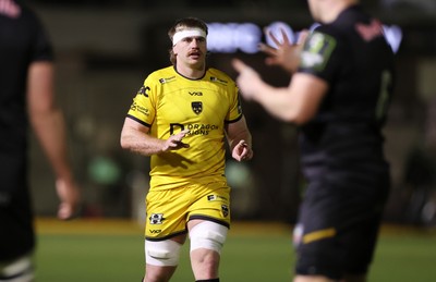 160126 - Dragons v Newcastle Red Bulls - European Rugby Challenge Cup - Aaron Wainwright of Dragons 