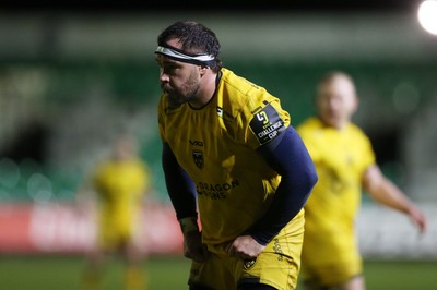 160126 - Dragons v Newcastle Red Bulls - European Rugby Challenge Cup - Robert Hunt of Dragons 