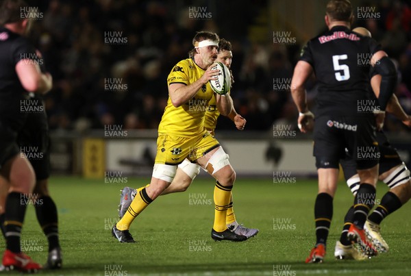 160126 - Dragons v Newcastle Red Bulls - European Rugby Challenge Cup - Aaron Wainwright of Dragons 