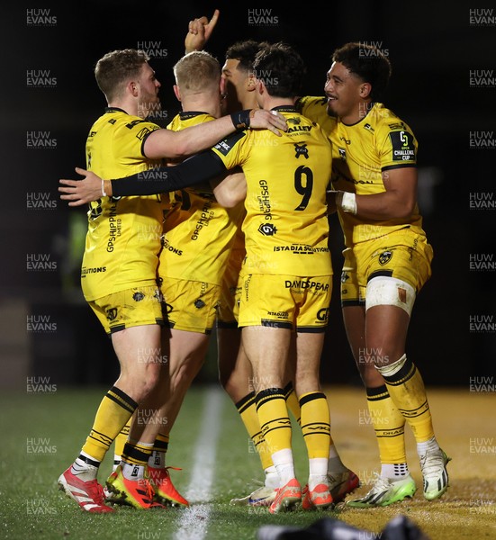 160126 - Dragons v Newcastle Red Bulls - European Rugby Challenge Cup - Rio Dyer of Dragons celebrates scoring a try with team mates