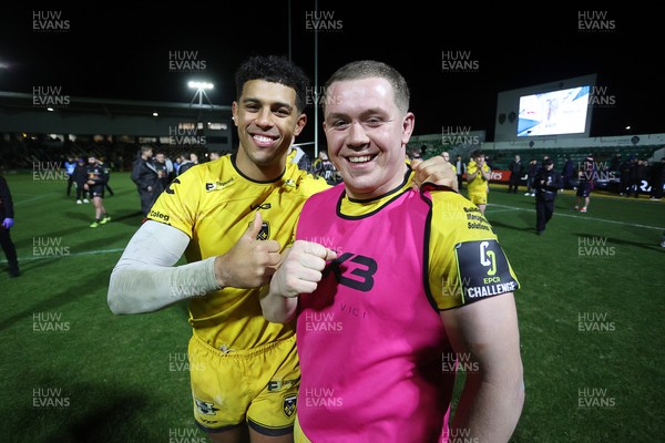 160126 - Dragons v Newcastle Red Bulls - European Rugby Challenge Cup - Rio Dyer and Brodie Coghlan of Dragons celebrate at full time