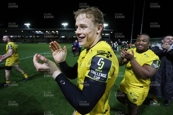 160126 - Dragons v Newcastle Red Bulls - European Rugby Challenge Cup - David Richards of Dragons celebrates at full time