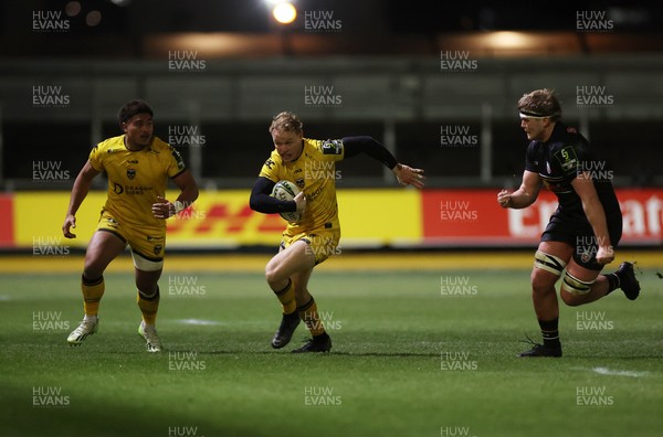 160126 - Dragons v Newcastle Red Bulls - European Rugby Challenge Cup - David Richards of Dragons 